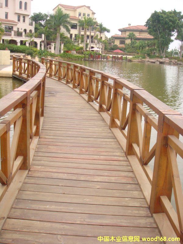 �D��ľ�Y������ �c���ɷŴ�