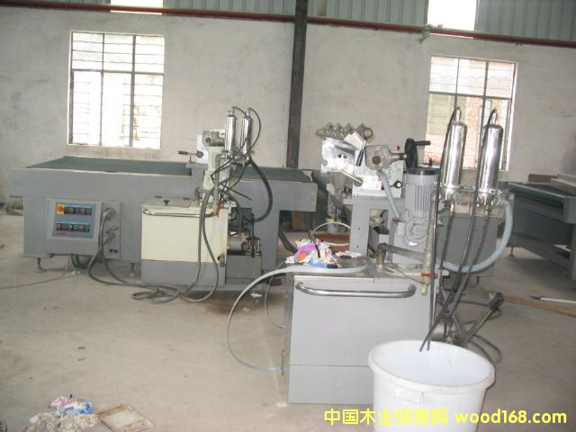 ������p�^����C