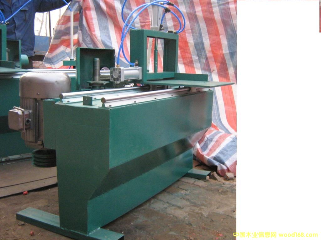 ���X�C��Ԕ����B