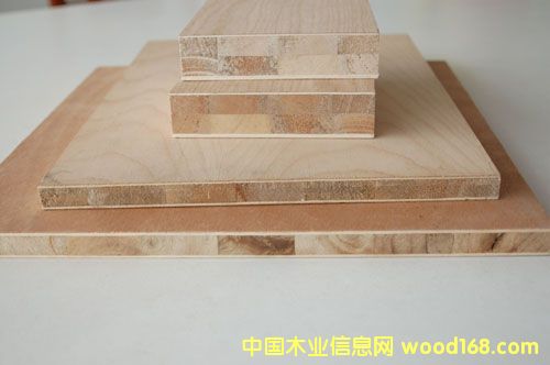 ��ľ����