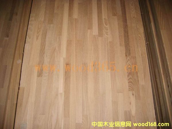 �c���鿴��ľ����Ŵ�DƬ