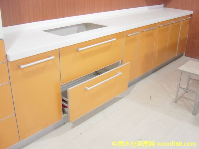 �����谷�p����