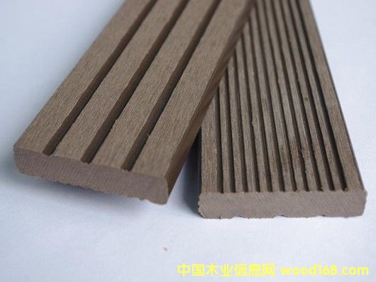 ��ľ����