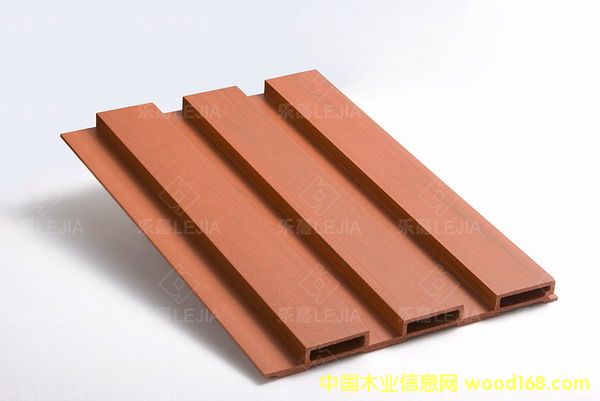 ���έh��ľ��Ԕ����B