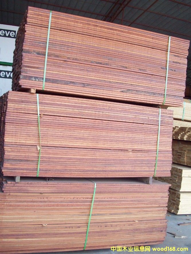 ���}���Ԕ����B