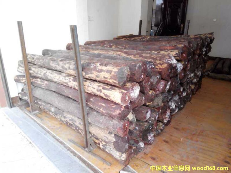 С�~��̴��Ԕ����B