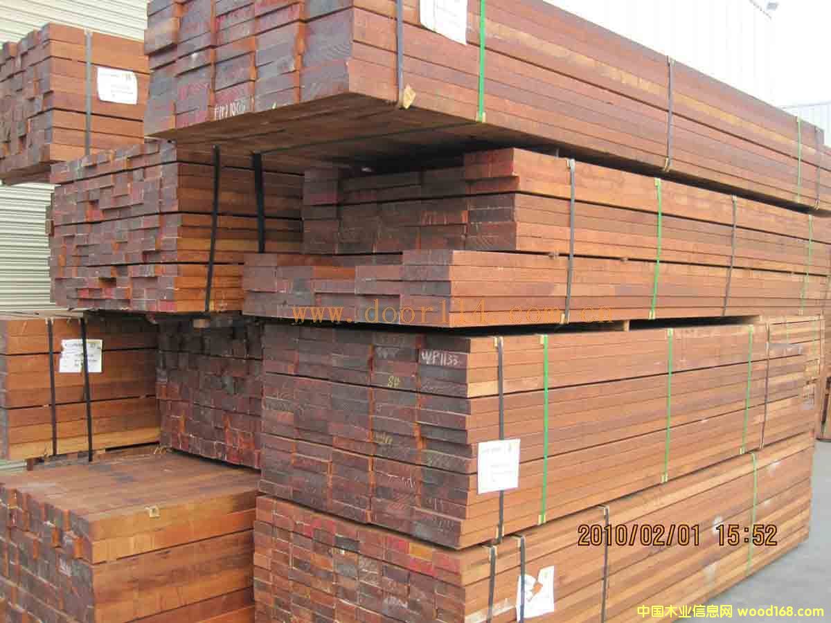 �����t����ľ���S����ľ