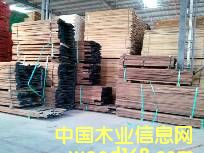 �c(di��n)���鿴�ں��ҷŴ�DƬ