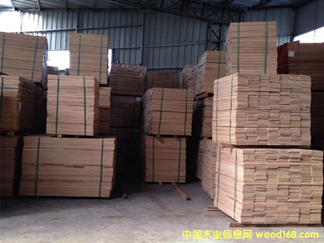 ����ذ��� �҃�(n��i)�b��ľ�ذ����� �W���M(j��n)�ڰ���ľ��ľ�ذ���