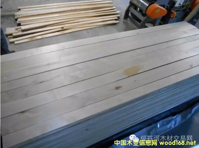 �c���鿴���_˹��ľ䏲ģ�NHLA�˜ʣ���Ԕ���Y��