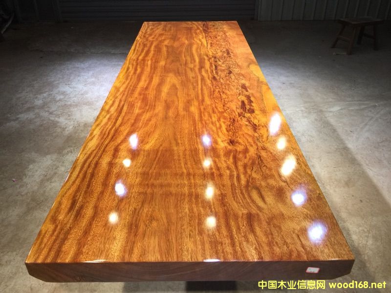 �t�������