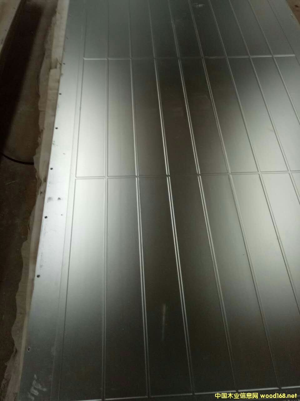 �c���鿴�ቺ�Cģ��Ŵ�DƬ