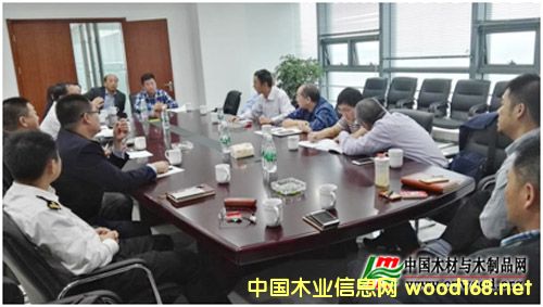 �f(xi��)�����M��ľ�ĵġ�ľ���\ݔ�C���͡�ֲ��z���C�������}�M���{��