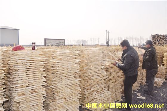 ɽ������ľ�I��ú���D�������������B��lչ����