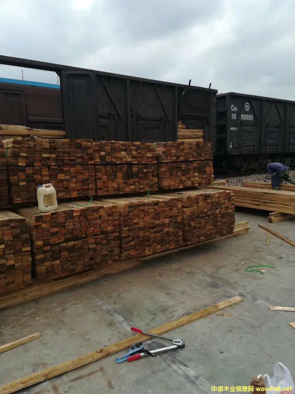 ���_˹ ���~�ɵ�Ԕ����B