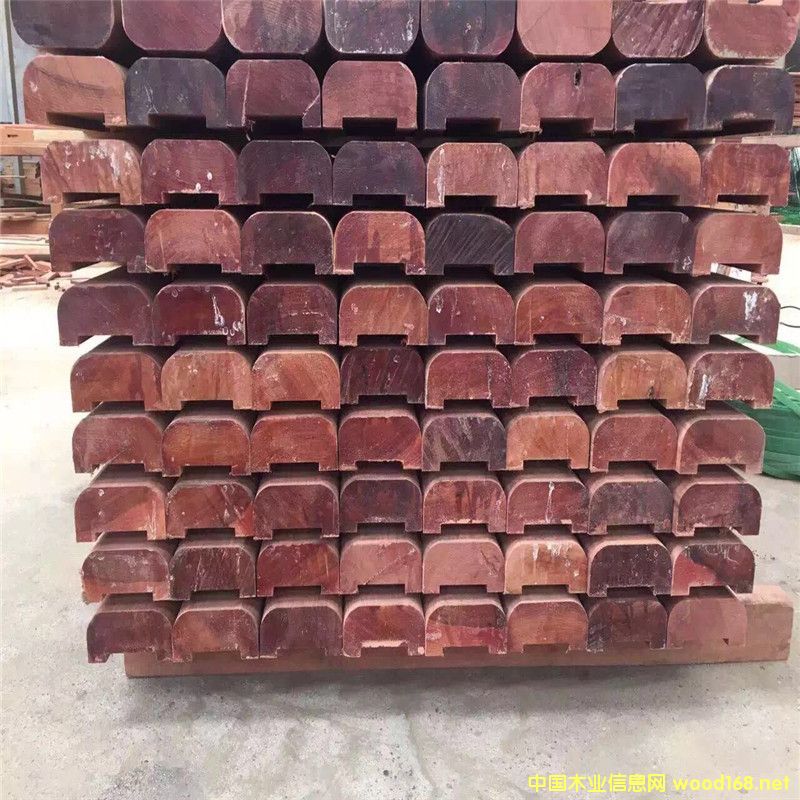 ���}�����