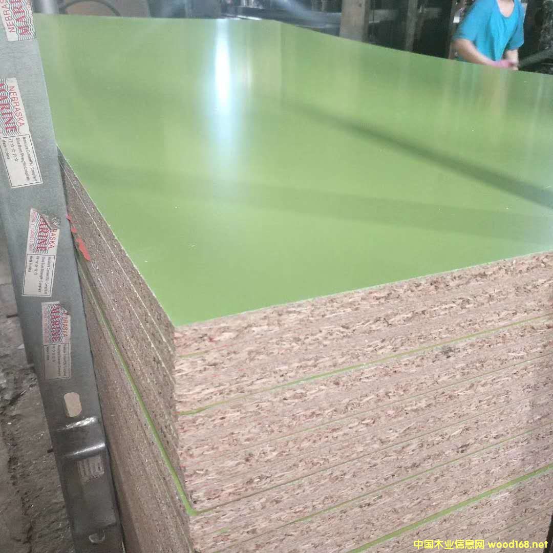 [��] �N���ٻ���ӹ��S 18mm�w����