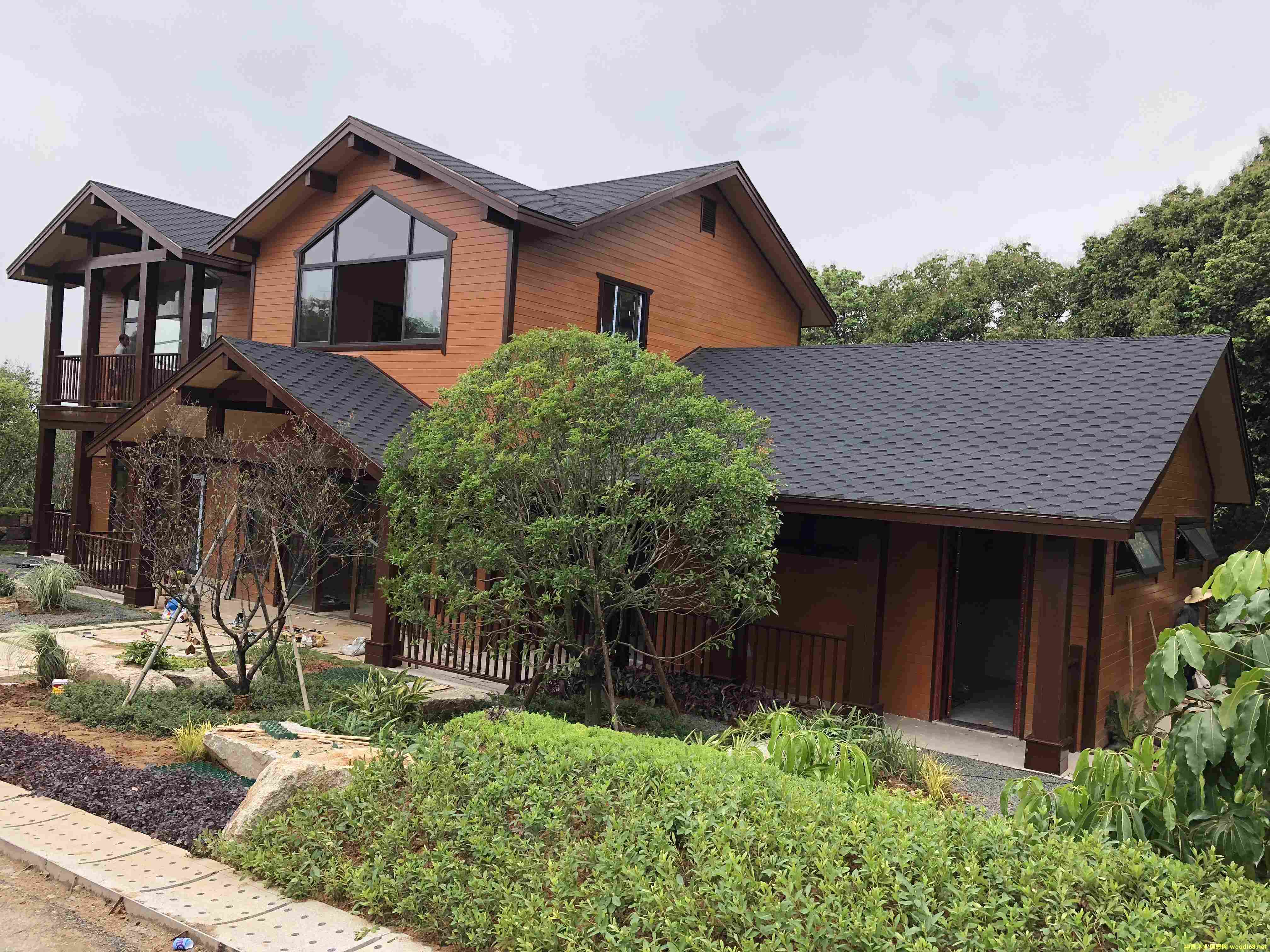 ľ�݄e��ÿƽ���r(ji��)�� ľ��ľ�e���S��