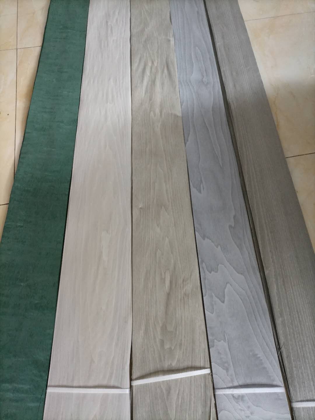 ȾɫľƤ��Ԕ����B