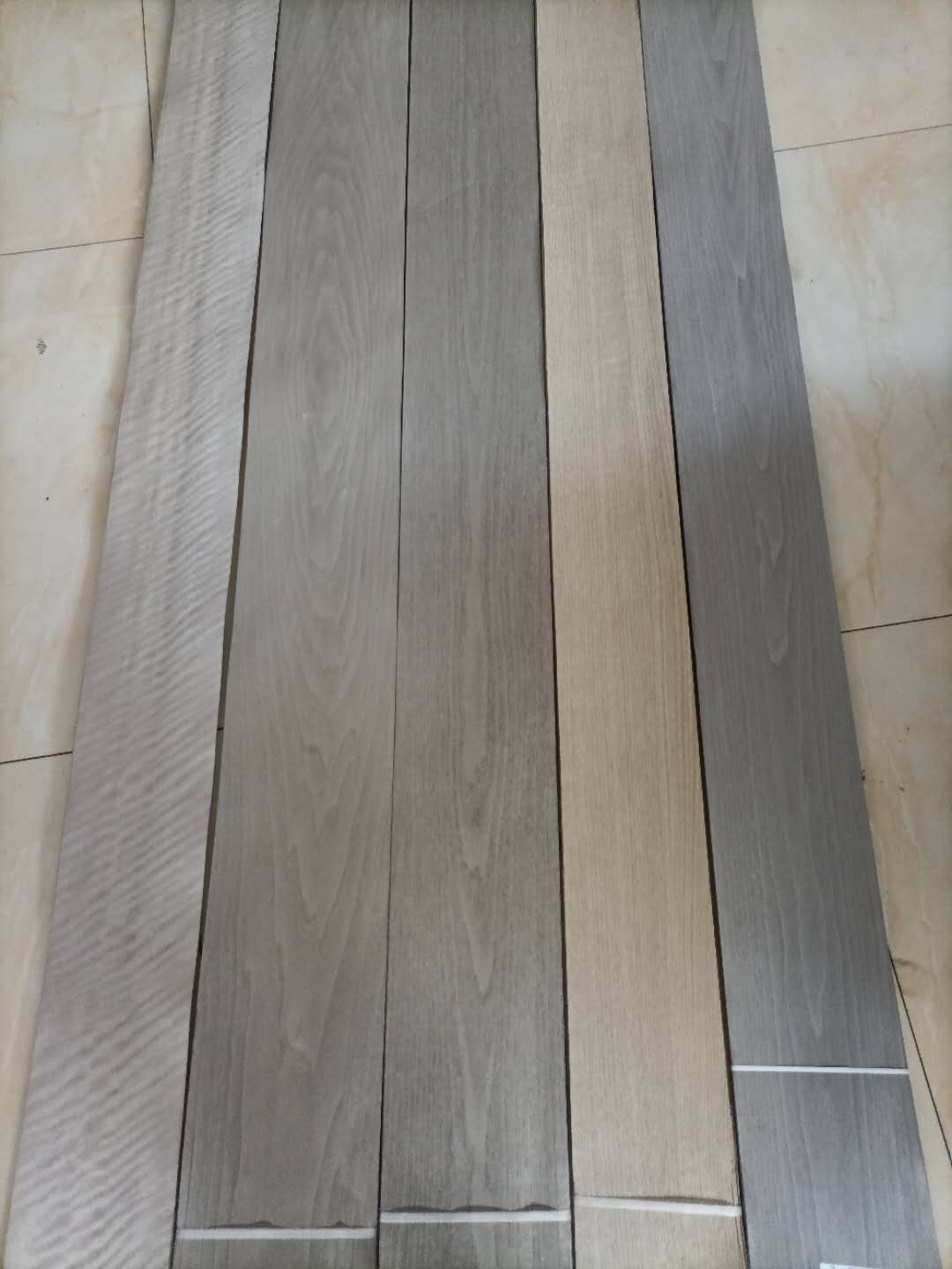 ȾɫľƤ��Ԕ����B