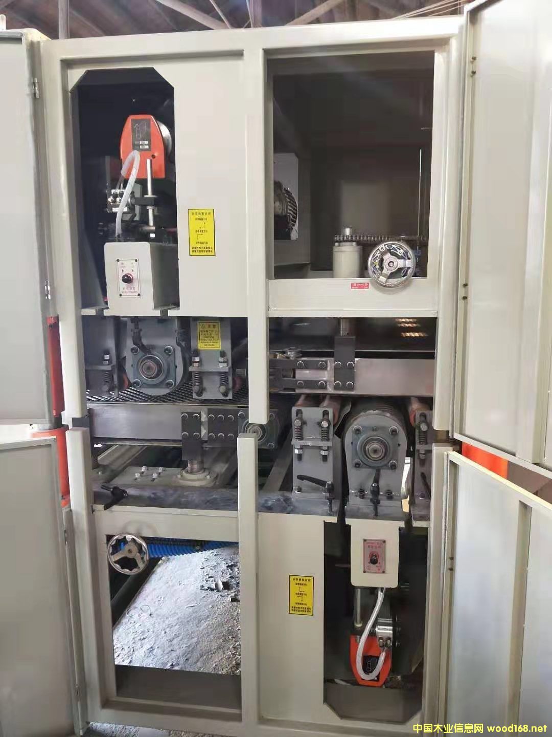 �ϸ�ʽϵ�е�Ԕ��(x��)��B