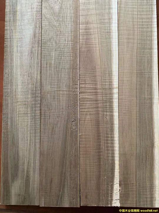 ���~��˼ľ���