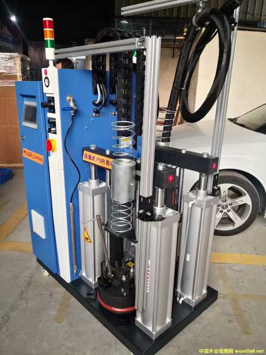 �R��PUR���z�C