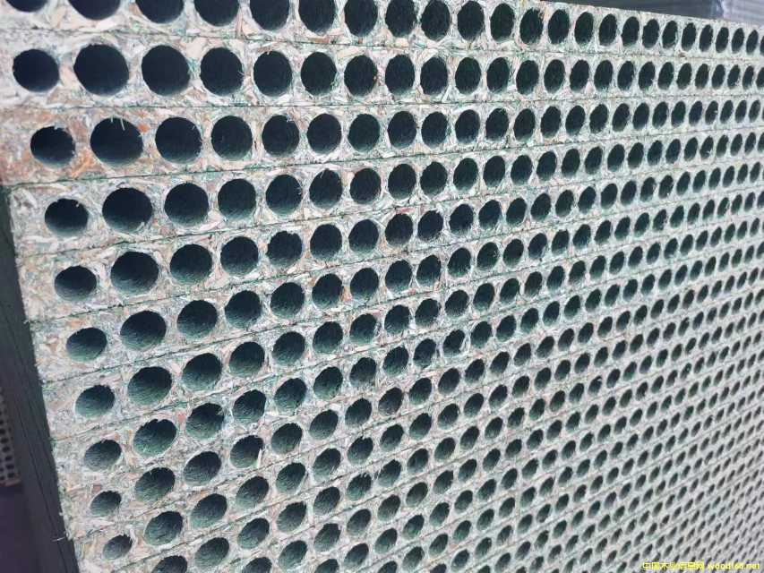 �����W��